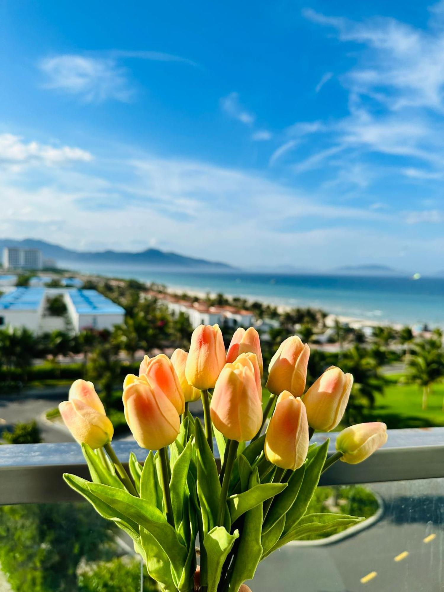 The Cam Ranh Oceanview Apartment Exterior photo